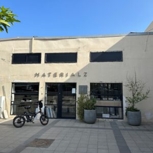 מכרז 45/2023 בקשר למבנה 41 יח' 1 ביריד המזרח